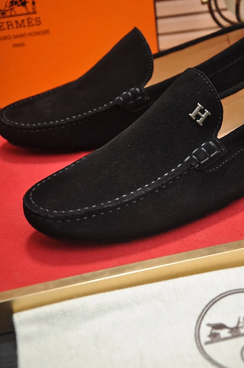 Men's shoes 💰420💶 Product trademark: Hermès "Hermès" beanie shoes. Regular size: 38-45 (45 customized, non-returnable). Product material: Selected first-layer calfskin upper + cowhide lining. Strong three-dimensional visual effect, original rubber outsole Color: 3⃣️colors available